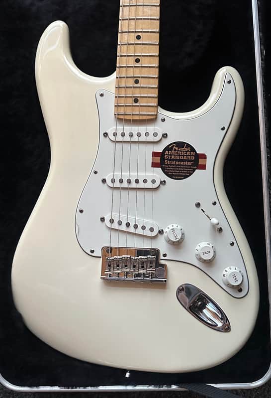 Fender American Standard Stratocaster with Maple Fretboard 2008 Olympic White image 1