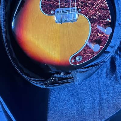 Fender Mando-Strat 4-String Electric Mandolin – 3-Color Sunburst Bild 11