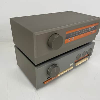 Quad 33 / FM3 / 303 – Pre-Amplifier, Power Amplifier & Tuner Set – Inc. Cables image 4