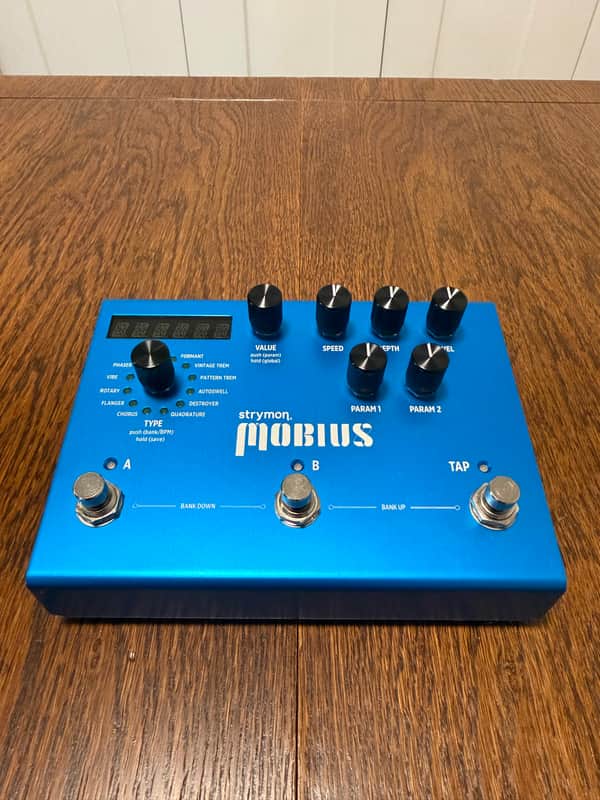 Strymon Mobius