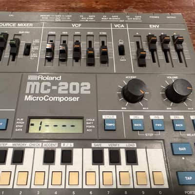 Roland MC-202 MicroComposer image 3