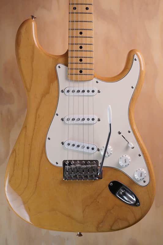 Fender Classic Series 70's Stratocaster Natural Electric Guitar 2009, Gig Bag - Very Good Condition image 1