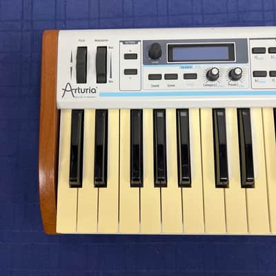 Used Arturia 61-Key The Laboratory Universal MIDI Controller Keyboard image 2