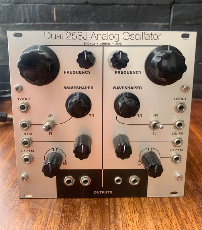 verbos 2017 - Silver - 258j Dual Oscillator J3RK image 1