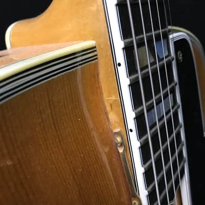 John D'Angelico  New Yorker 18" 1945 - Blonde Vintage Archtop Guitar image 3