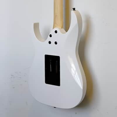 Ibanez RG450DXB-WH Standard - Jatoba Fretboard - 2018 - Present - White image 15