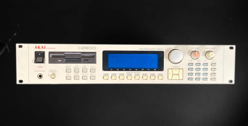 Akai S2800 1992 Bild 1