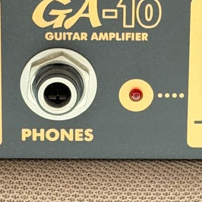Yamaha GA-10 Practice Amplifier SN: LH10715 image 7