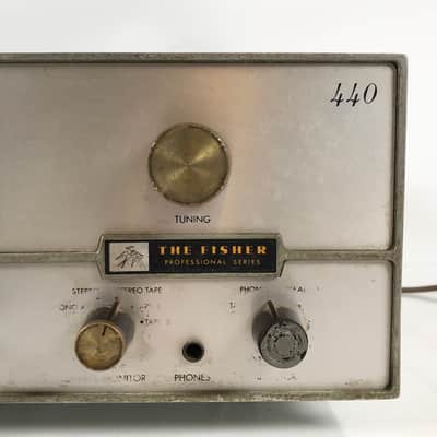 Vtg The Fisher 440 T Professional Series Stereo Receiver image 2