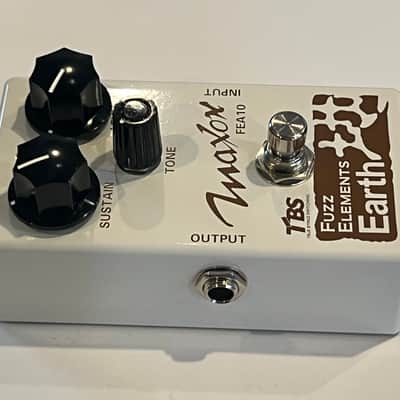 Maxon FEA-10 Fuzz Elements Earth Overdrive Guitar Effects Pedal image 2