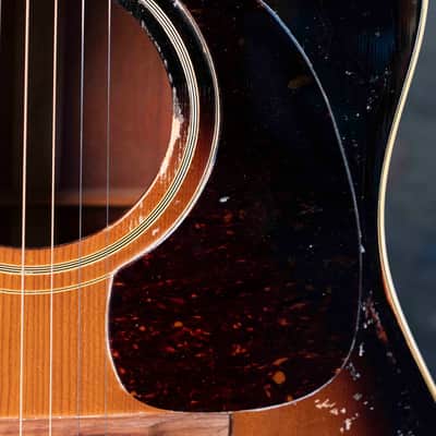 Gibson J-45ADJ - 1968 - Sunburst image 5