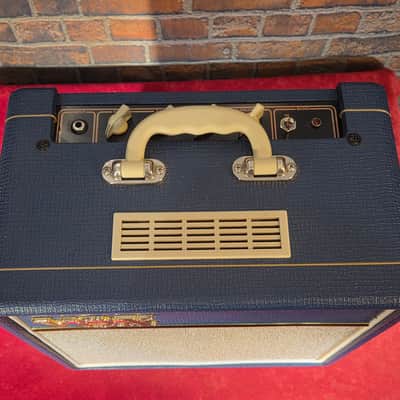 Vox AC4C1-BL Limited Edition 4-Watt 1x10" Guitar Combo Blue w/ Tygon Cloth image 4