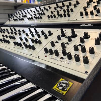 Oberheim EVS-1 Eight Voice Synthesizer 1975 - Black / Cream image 2