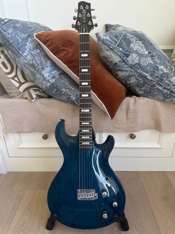 Line 6 Variax 700 - 2006 - Blue image 1