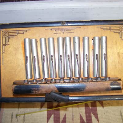Unbranded Vintage German Concertina/Squeeze Box, 1960? image 11