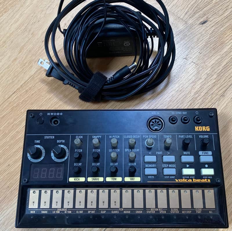 Korg Volca Beats Analog Rhythm Machine 2010s - Black image 1