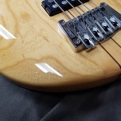 PRS SE Kingfisher Bass Natural image 6