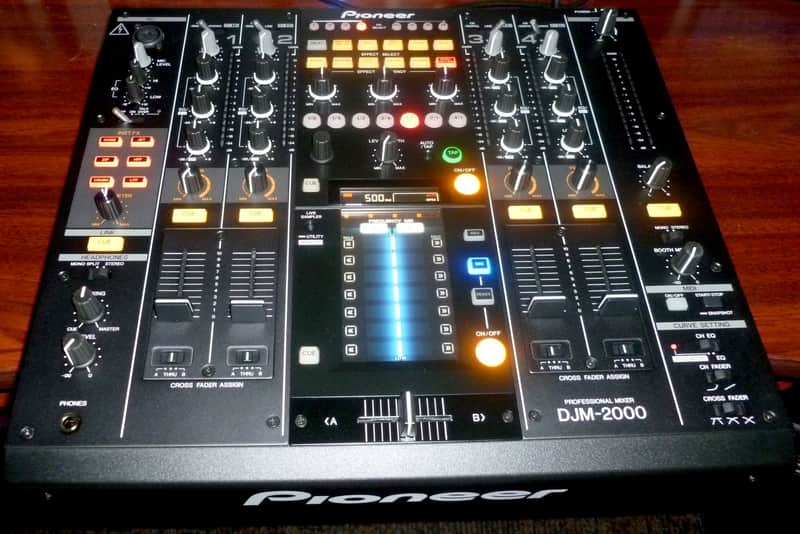 Pioneer DJM-2000 4-Channel DJ Mixer and Effects Controller image 2
