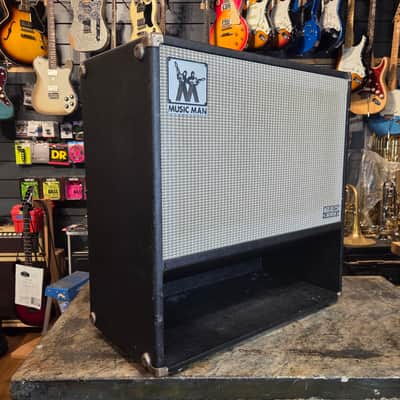 Music Man 115RH Sixty-five Bass Cabinet (Local pickup in Milw, WI only) image 4
