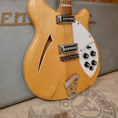 Rickenbacker 360/12 1965 - Mapleglo image 6