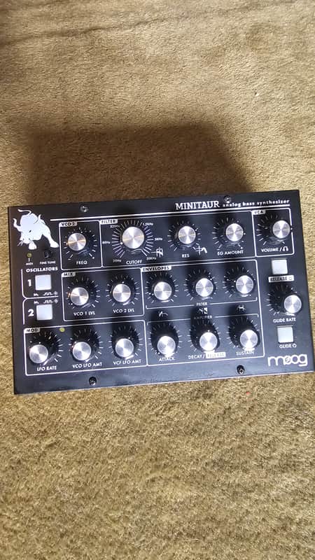 Moog Minitaur Rev2 TBP002 2012 - Present - Black image 1