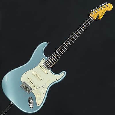 Fender USA Used Fender American Ultra Luxe Vintage '60s Stratocaster (Ice Blue Metallic/Rosewood) [SN.US25016203] image 3