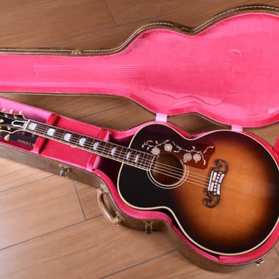 Gibson Custom Historic 1957 SJ-200 Vintage Sunburst image 3