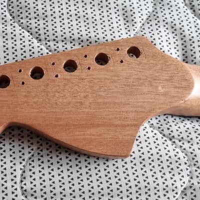 Mahogany Neck with Ebony Fingerboard – Stratocaster Style image 6