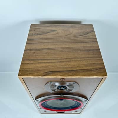 B&W Bowers & Wilkins DM110 2-Way Speaker (Single) image 8