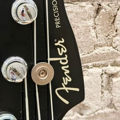 Fender Precision Bass Deluxe Series MZ52109151 Mexican image 3