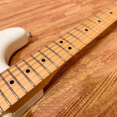 ๐2025๐ Fender Standard Stratocaster Electric Guitar~ Olympic White~ Maple Neck! image 4