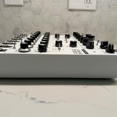 Soma Laboratory Lyra-8 Organismic Synthesizer 2017 - 2020 - White image 5