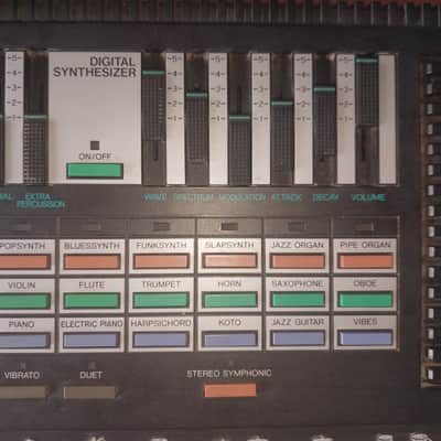 Yamaha PortaSound PSS-570 Multi-Programmable Keyboard image 9