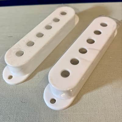 Pickup Covers (2) White - 50 mm Spacing - Single Coil Strat Style image 4