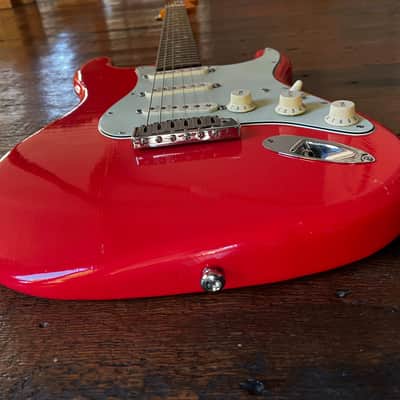 MJT VTS Stratocaster in Coral Red with CS body, Fender Vintage Noiseless Pickups and All Parts neck. Stratocaster 2018 onwards - Custom Relic image 5