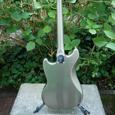 Fender Mustang – Atomic Silver – Matching Body, Neck & Headstock – CIJ - Rubber Bridge - VIDEO image 5