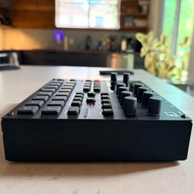 Elektron Syntakt 12 Track Drum Computer & Synthesizer w/ Decksaver image 4