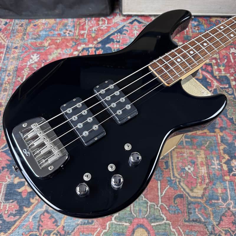 G&L L-2000