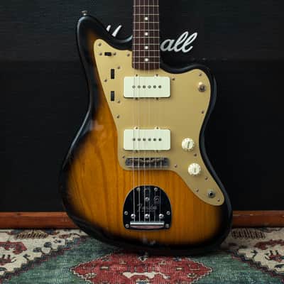 Fender Jazzmaster Traditional 60's 2017 - 3-Tone Sunburst image 2