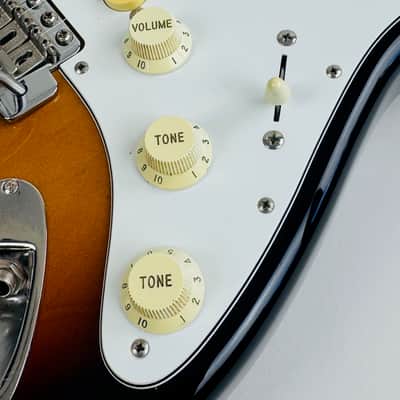 Fender ST-62 Stratocaster, MIJ 1991 - Sunburst image 11