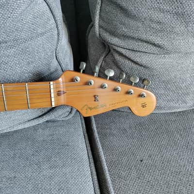 2006 Fender Classic Series '50s Stratocaster 2-Color Sunburst w/GIGBAG image 4