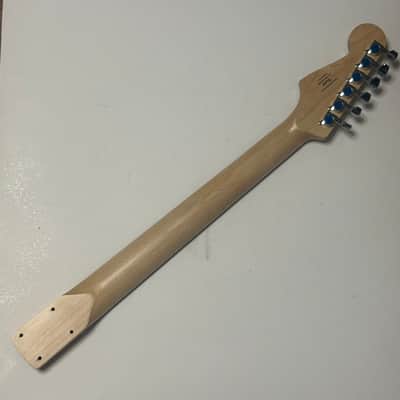 Fender Squier Stratocaster neck loaded maple rosewood neck tuners image 9