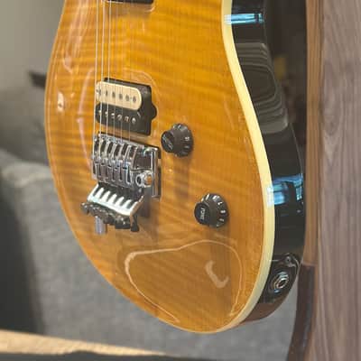 Peavey Wolfgang Standard Deluxe 1999 Flamed Amber image 3