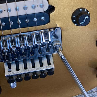 Peavey Wolfgang Standard 1998 Gold Top image 5