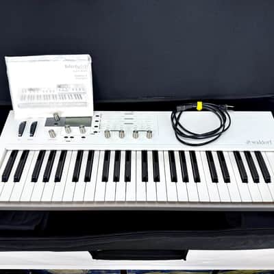 Waldorf Blofeld 49-Key Synthesizer (Classic White) – Mint w/ Box, Manual, PSU, Gator GKB-49 Bag & Pre-Installed Banks image 2