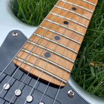 Fender Player Stratocaster - HSS - Billy Corgan Z-One - 2020 - Silver - Maple Fretboard - MIM image 7