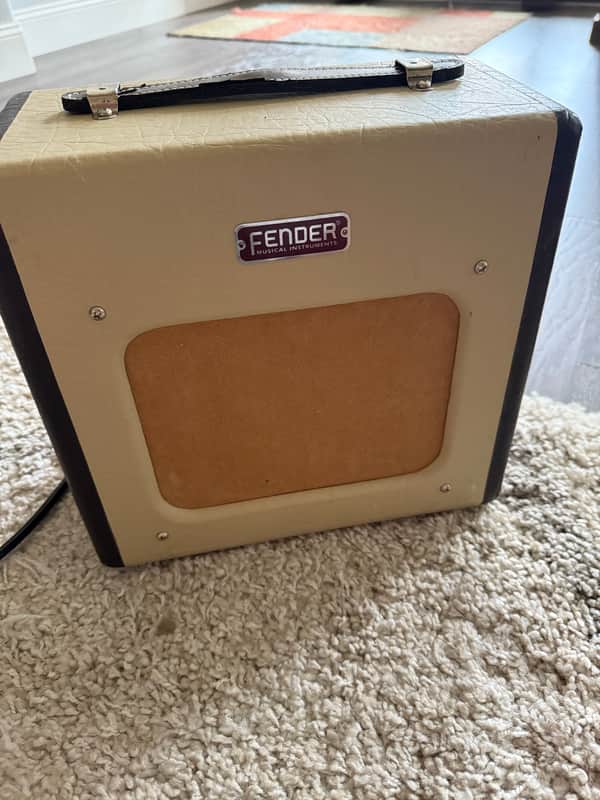 Fender Champion 600 5-Watt 1x6" Guitar Combo 2007 - 2012 - Two-Tone Blonde / Brown image 1