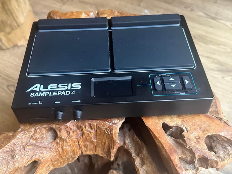 Alesis SamplePad 4 Compact 4-Pad Percussion and Sample-Triggering Instrument 2010s - Black image 1