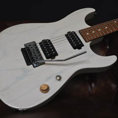 Tom Anderson Pro Am 2021 - Translucent White - Dark Grain image 1