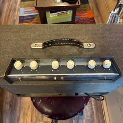 Immagine Silvertone Model 1432 10-Watt 1x12 Guitar Combo 1960s - Gray with White Grille - 3